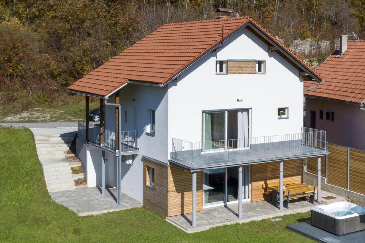 Velebit Lodge Lovinac  Exterior foto